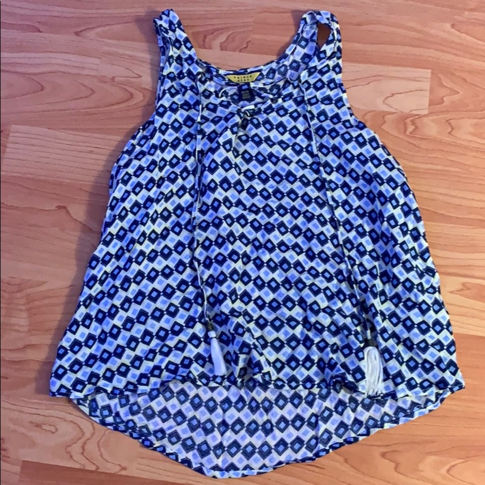 Geometric flowy tank top
